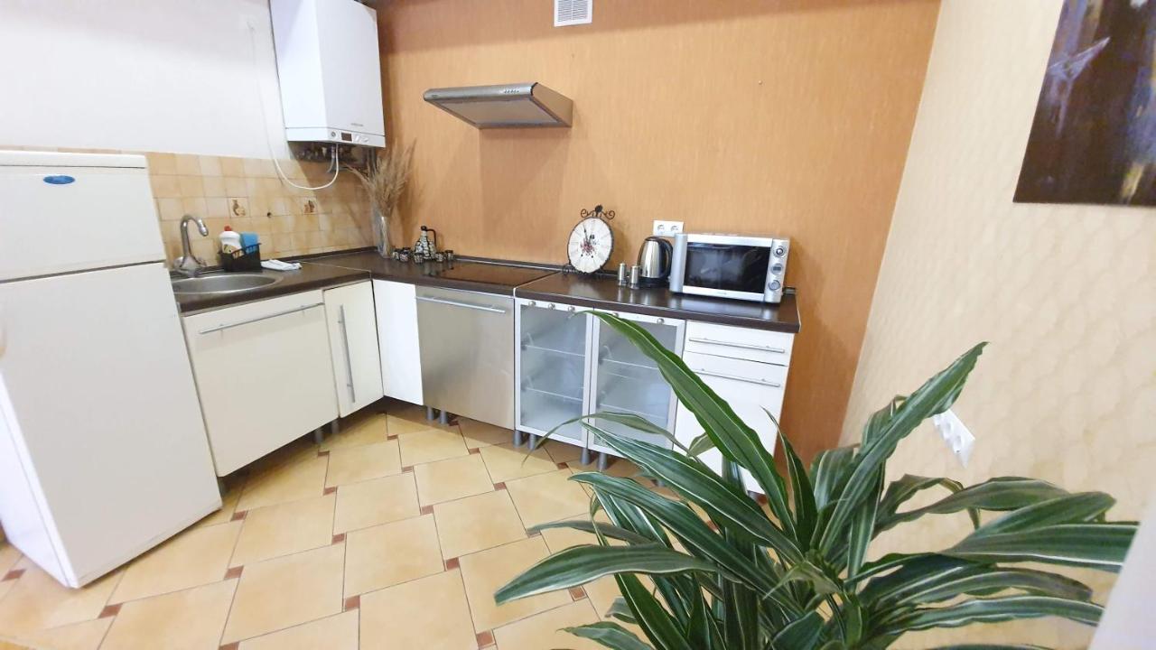 DeMar Apart Herzena Lvov Exteriér fotografie